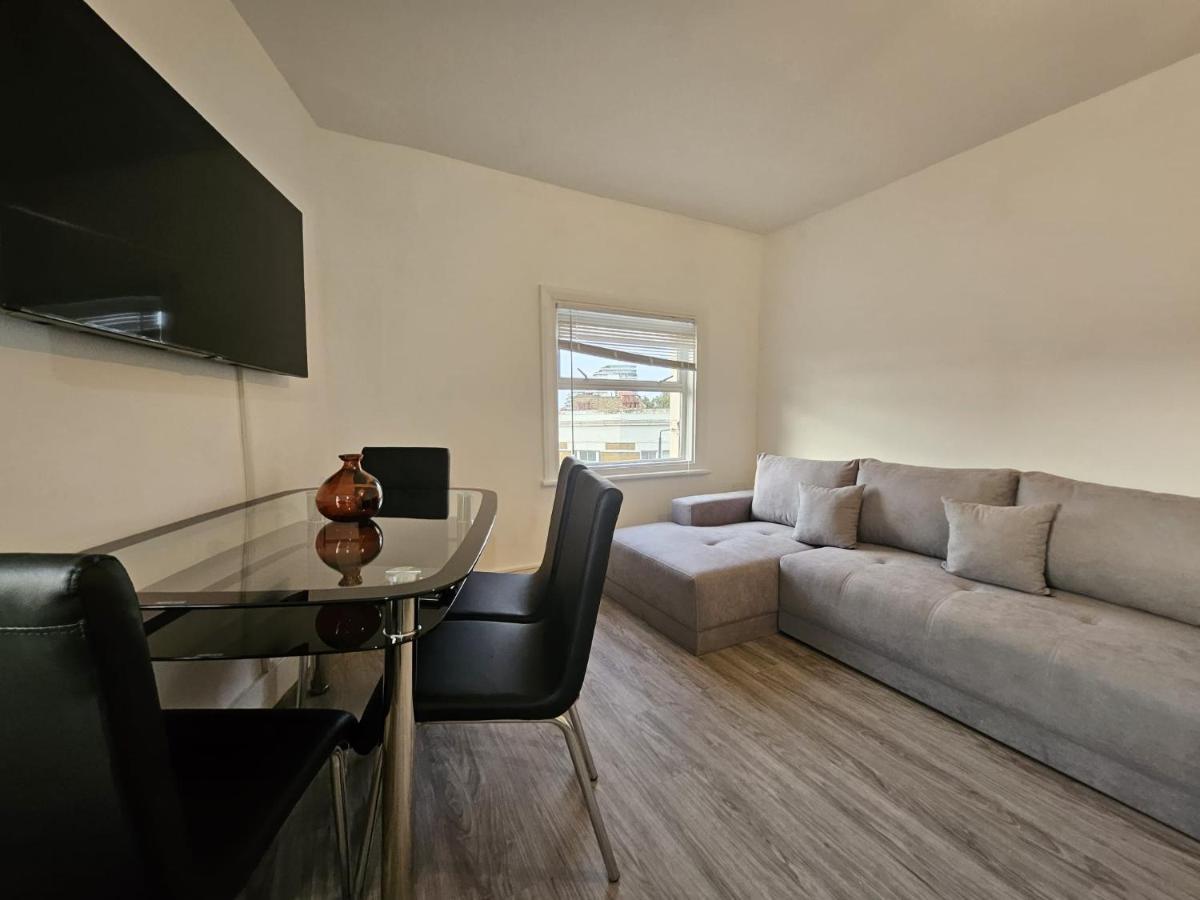 Battersea Park Apartments لندن المظهر الخارجي الصورة